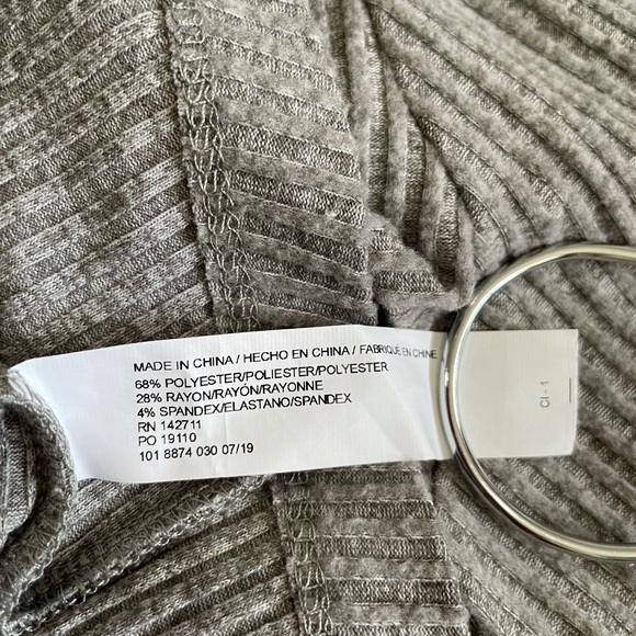 Eloquii X R29 Cross back grey ribbed crop top sweater size 14 - Picture 8 of 9